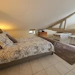 La Petite -