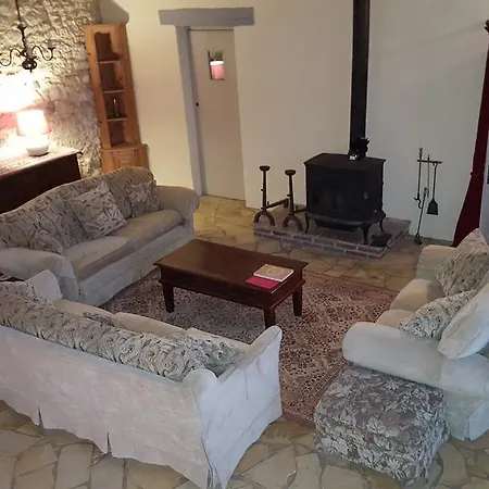 La Petite - *